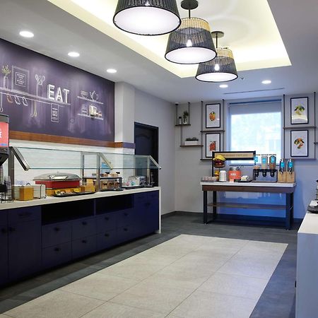 Hampton Inn & Suites Sherman Oaks Los Angeles Bagian luar foto
