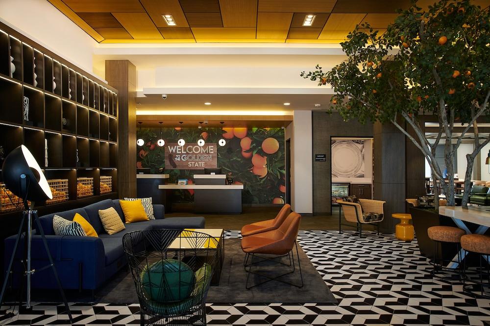 Hampton Inn & Suites Sherman Oaks Los Angeles Bagian luar foto