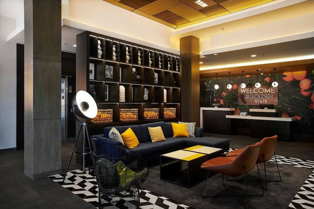 Hampton Inn & Suites Sherman Oaks Los Angeles Bagian luar foto