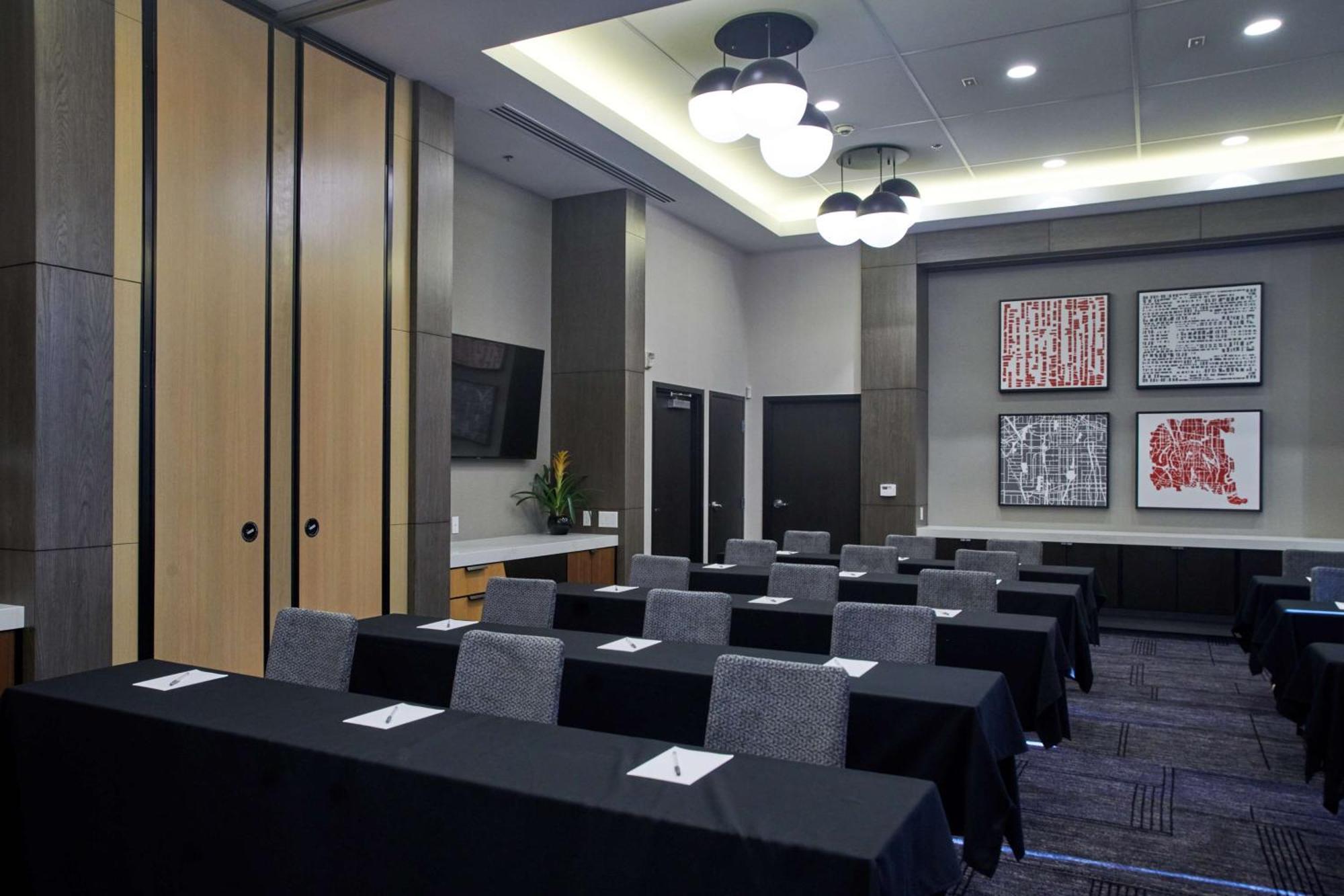 Hampton Inn & Suites Sherman Oaks Los Angeles Bagian luar foto