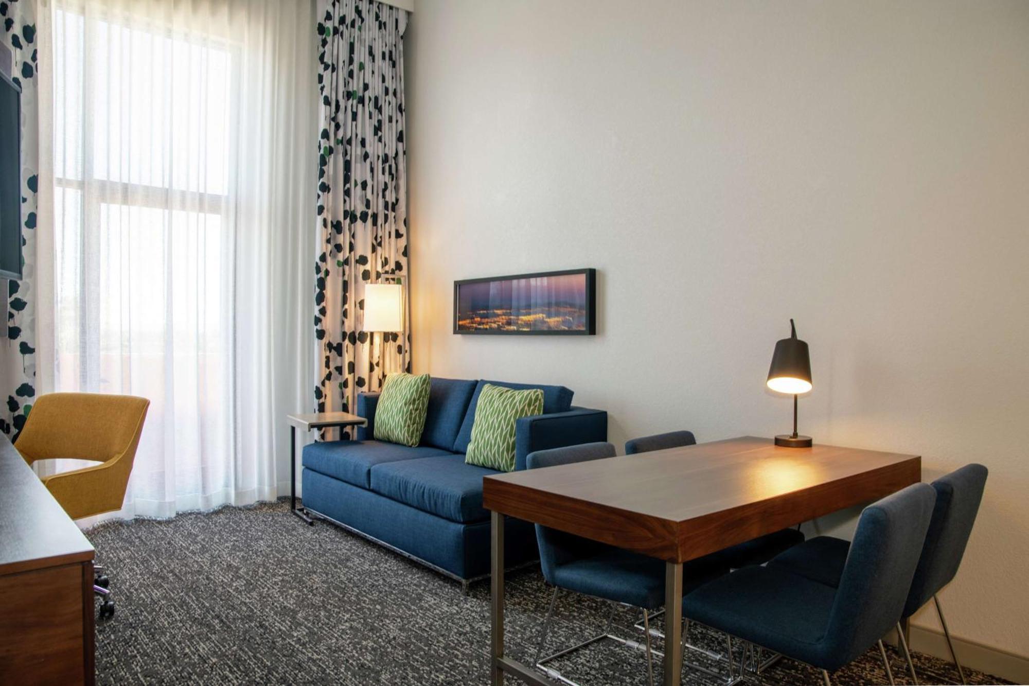 Hampton Inn & Suites Sherman Oaks Los Angeles Bagian luar foto