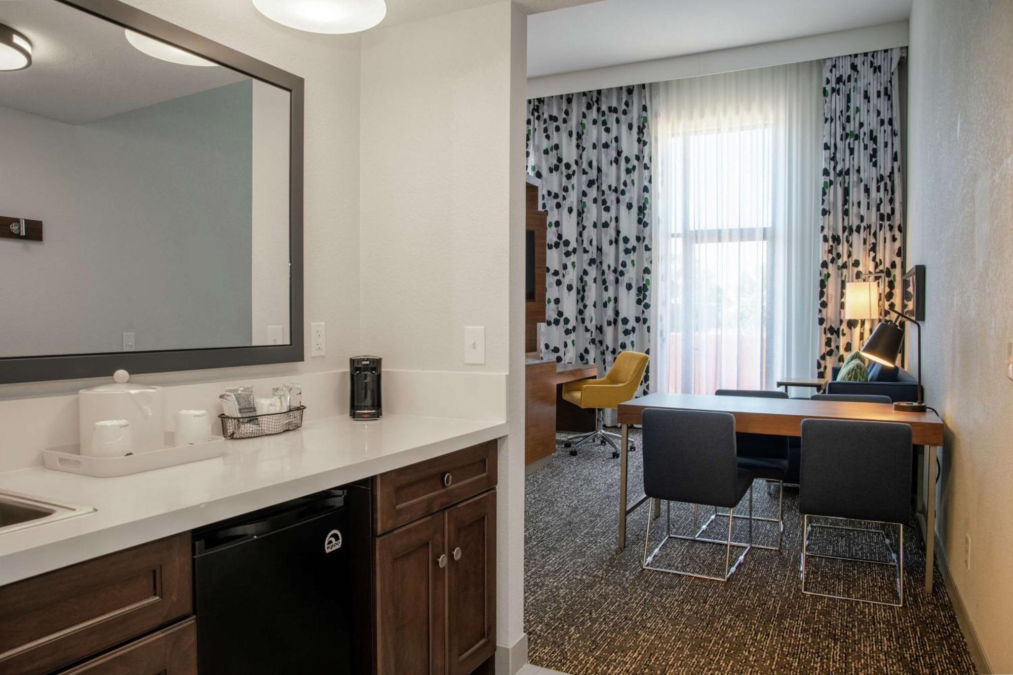 Hampton Inn & Suites Sherman Oaks Los Angeles Bagian luar foto